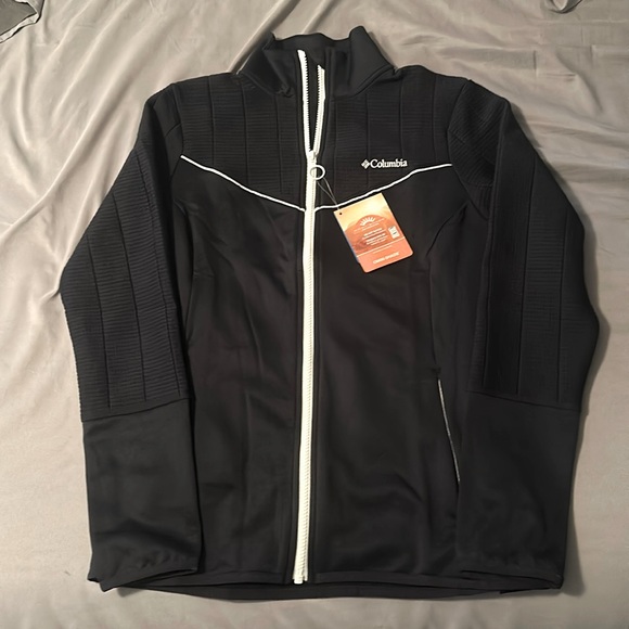 Columbia Jackets & Blazers - NWT! Women’s Columbia zip up